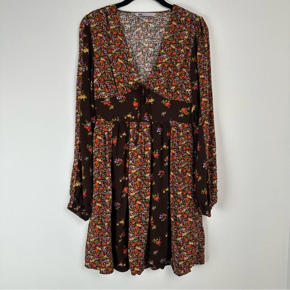 SO‎ Dress Size Medium Brown Ditzy Floral Patchwork Boho Prairie Hippie Smocked